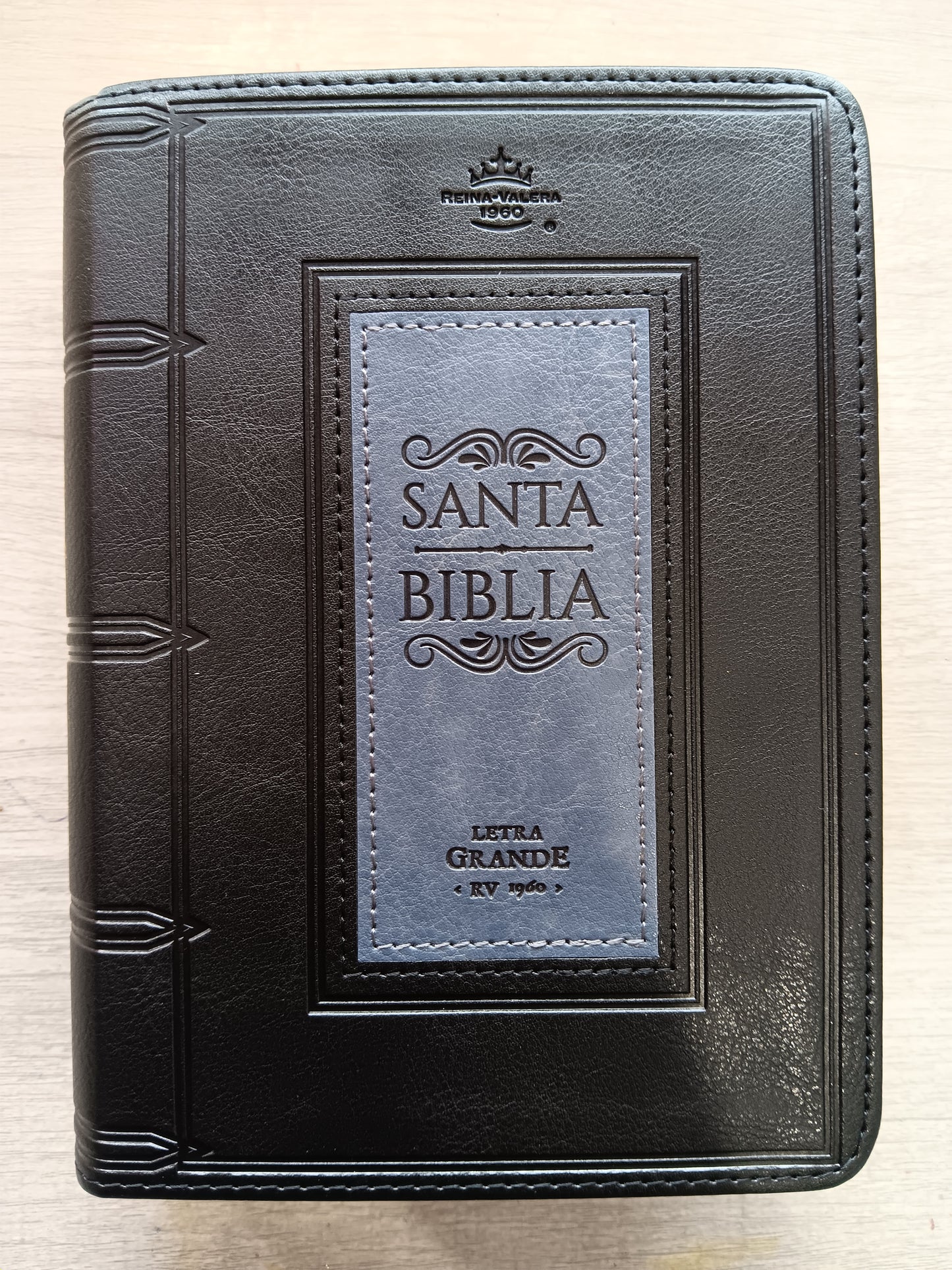 Biblia Letra Grande Tamaño Portatil